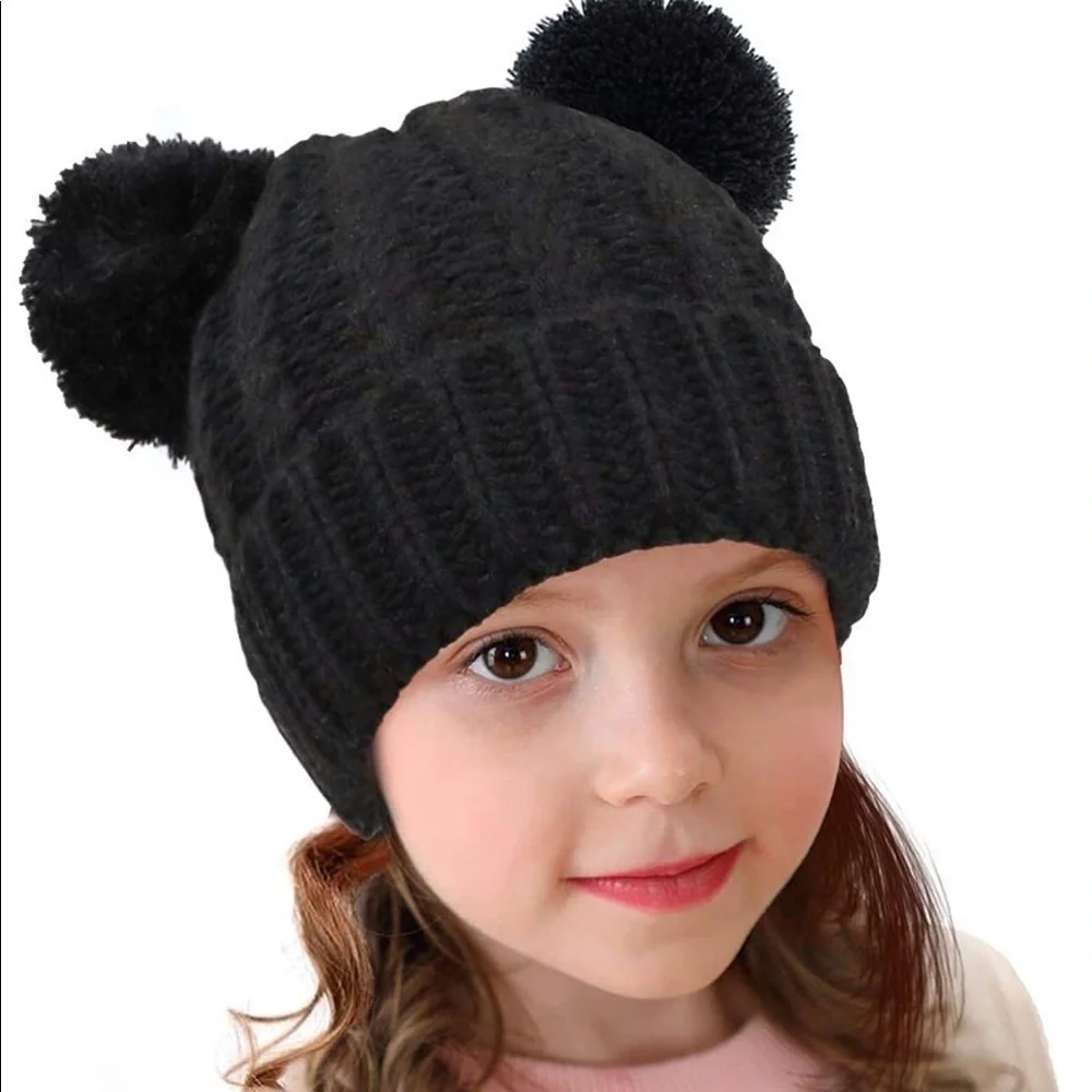 𝅺black toddler Pom ball winter hat
